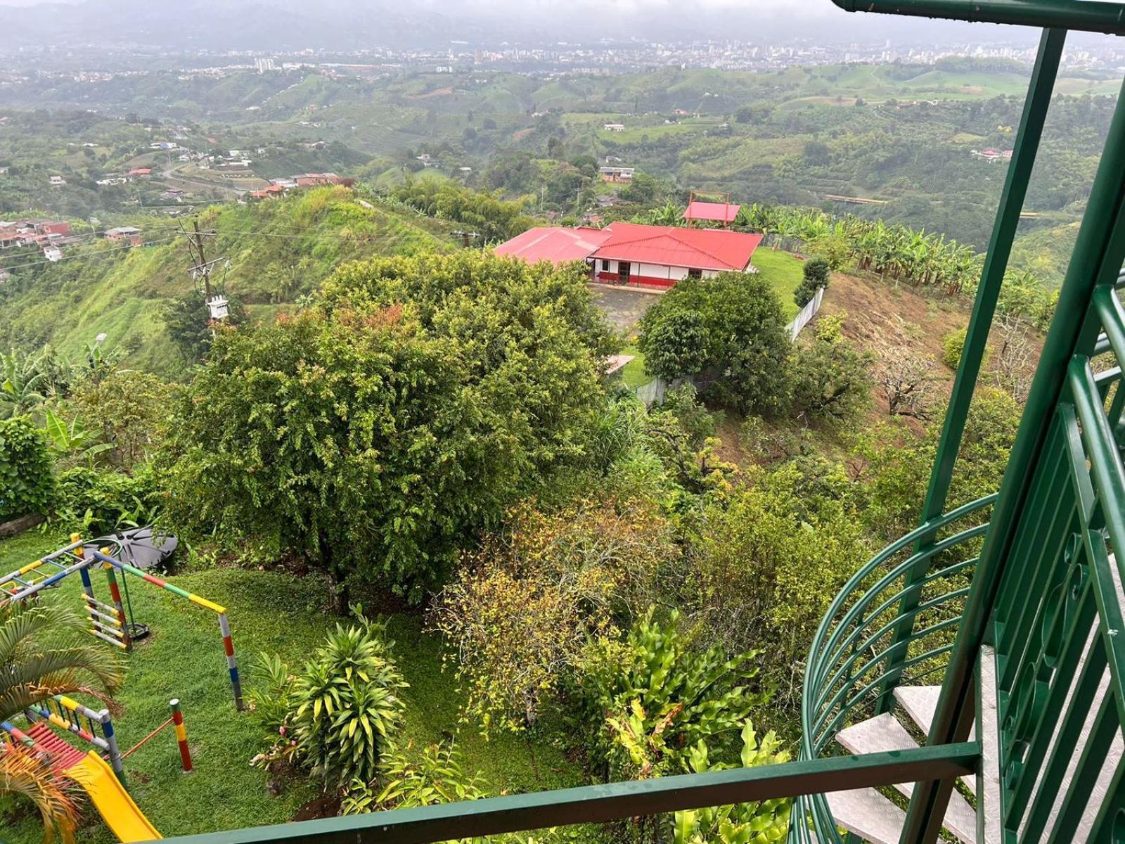 Eco Hotel La Selecta Pereira Bagian luar foto