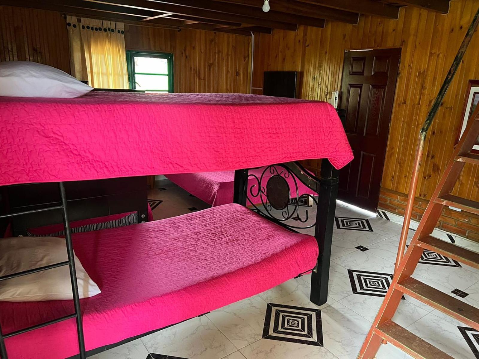 Eco Hotel La Selecta Pereira Bagian luar foto
