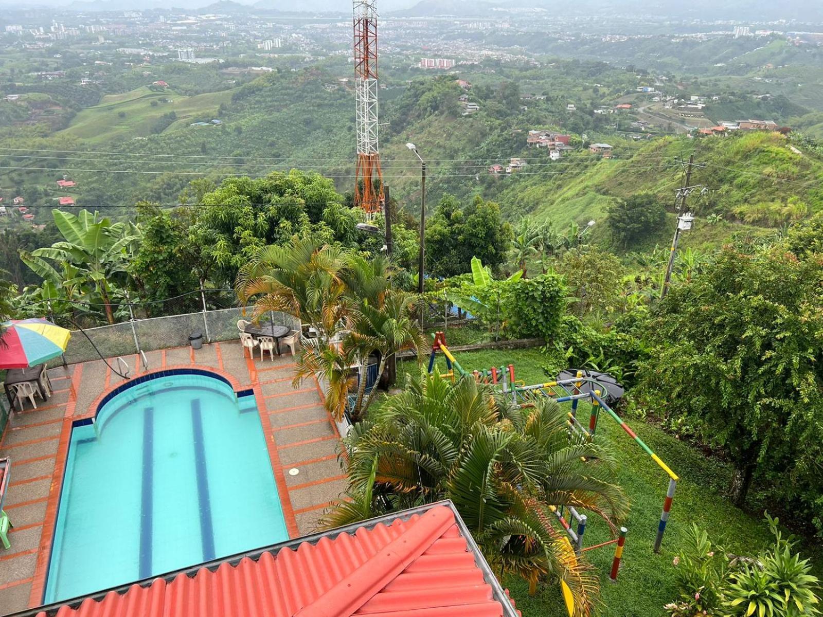 Eco Hotel La Selecta Pereira Bagian luar foto