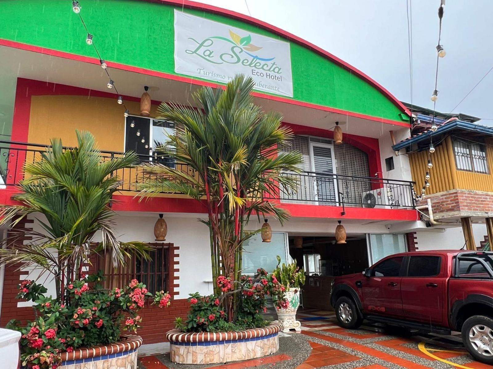 Eco Hotel La Selecta Pereira Bagian luar foto
