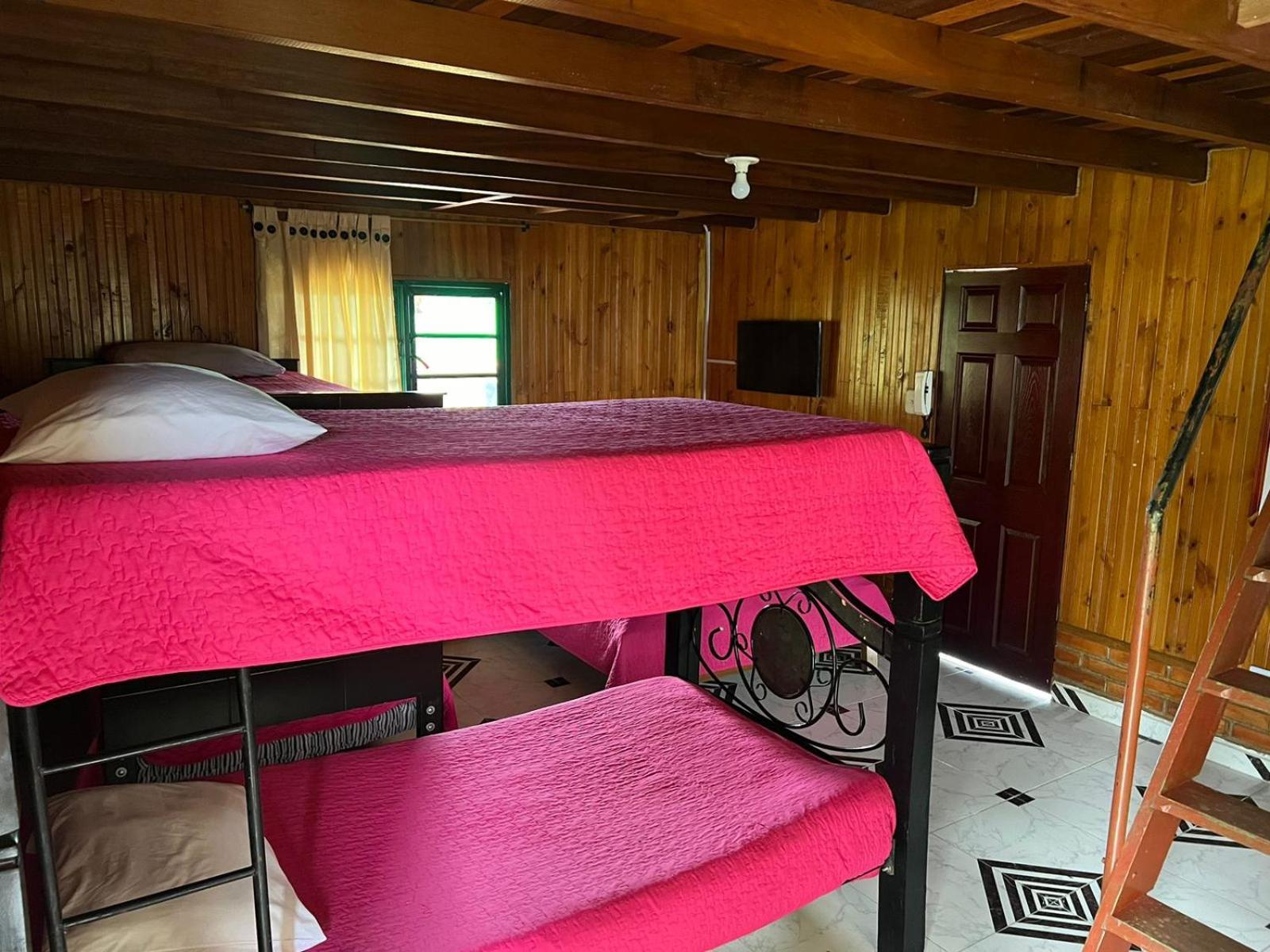 Eco Hotel La Selecta Pereira Bagian luar foto