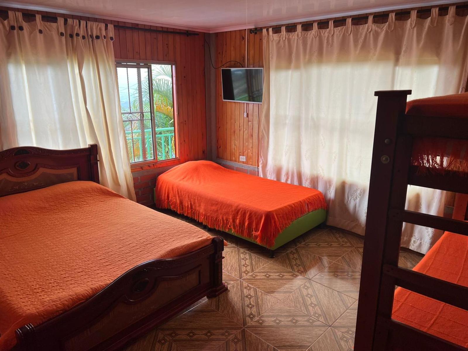 Eco Hotel La Selecta Pereira Bagian luar foto