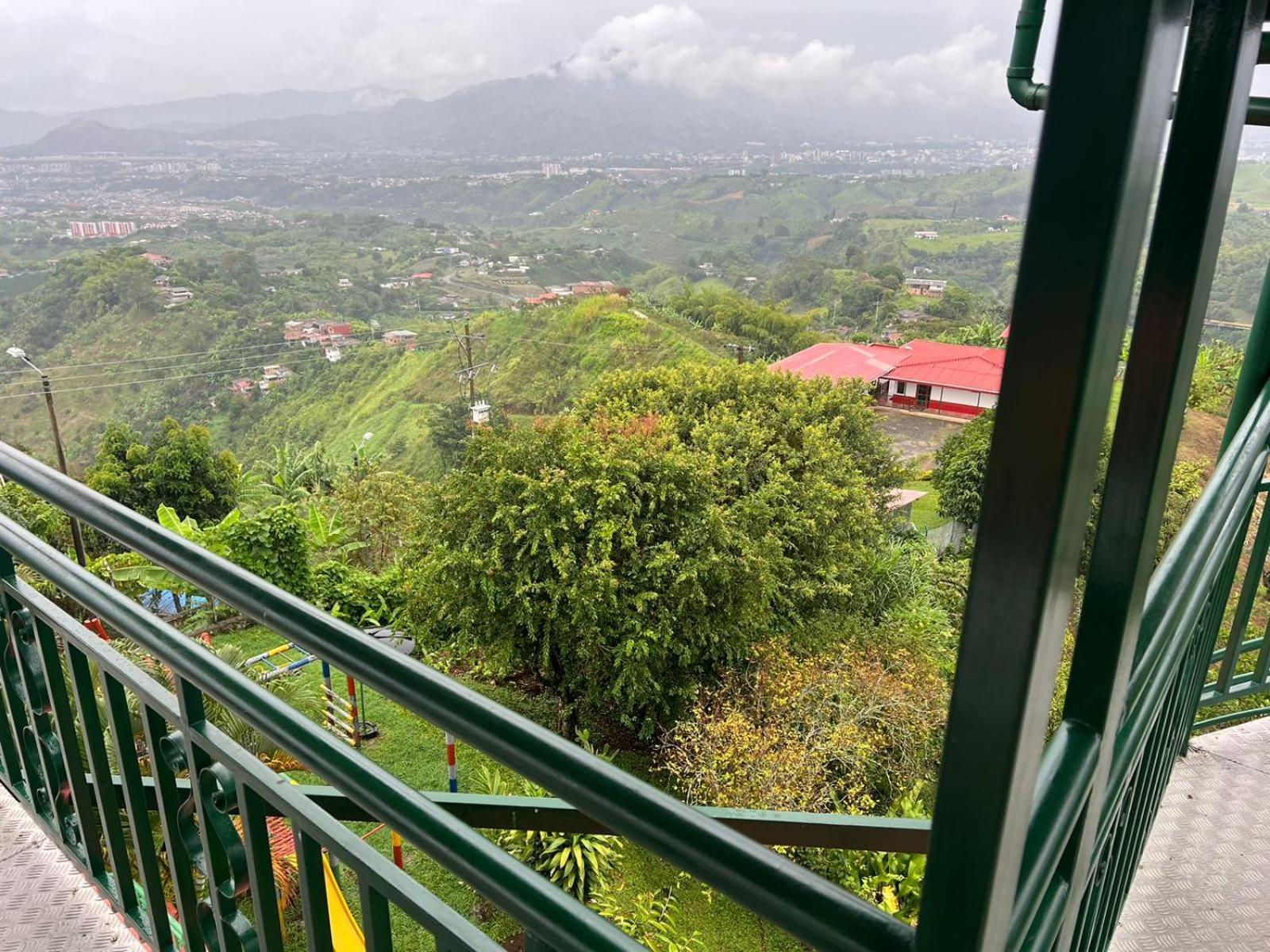 Eco Hotel La Selecta Pereira Bagian luar foto