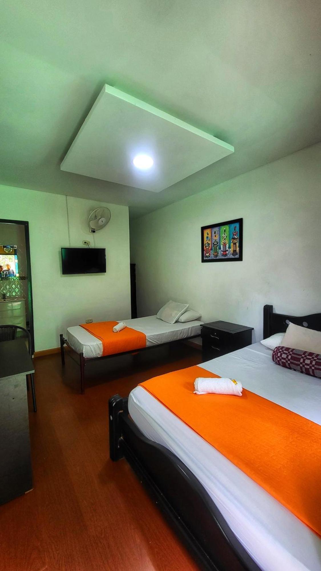 Eco Hotel La Selecta Pereira Bagian luar foto